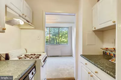 10401 Grosvenor Place #524, Rockville, MD 20852 - Photo 12