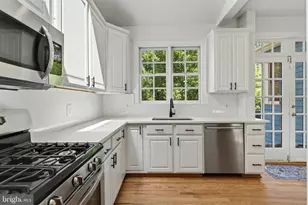 1102 Edgevale Rd, Silver Spring, MD 20910 - Photo 34