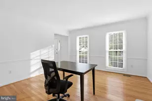 12160 Hidden Brook Terrace, Gaithersburg, MD 20878 - Photo 4