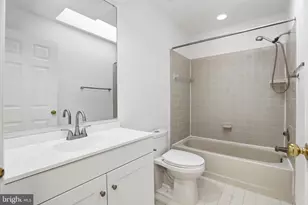 12160 Hidden Brook Terrace, Gaithersburg, MD 20878 - Photo 36