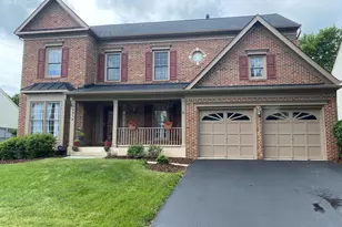 10614 Maplecrest Ln, Potomac, MD 20854 - Photo 1