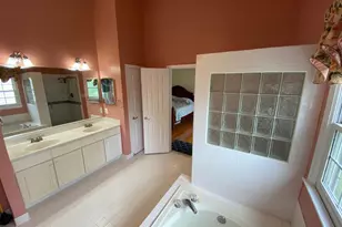 10614 Maplecrest Ln, Potomac, MD 20854 - Photo 28