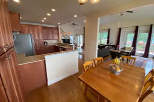 10614 Maplecrest Ln, Potomac, MD 20854 - Photo 16