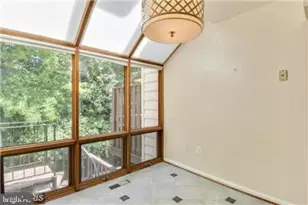 5726 Brewer House Cir, Rockville, MD 20852 - Photo 6