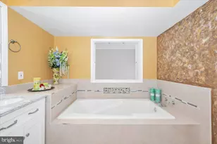 20409 Remsbury Pl, Gaithersburg, MD 20886 - Photo 22