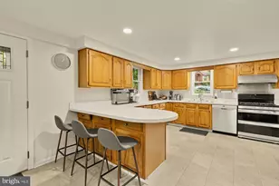 8323 Haddon Dr, Takoma Park, MD 20912 - Photo 18