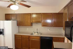 611 Suffield Dr, Gaithersburg, MD 20878 - Photo 2