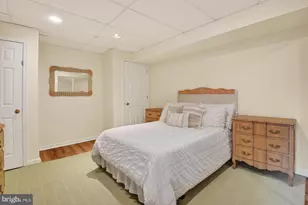 8601 Split Oak Cir, Bethesda, MD 20817 - Photo 44