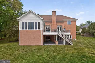 8601 Split Oak Cir, Bethesda, MD 20817 - Photo 48