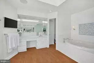 8601 Split Oak Cir, Bethesda, MD 20817 - Photo 26