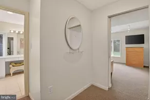 8601 Split Oak Cir, Bethesda, MD 20817 - Photo 40