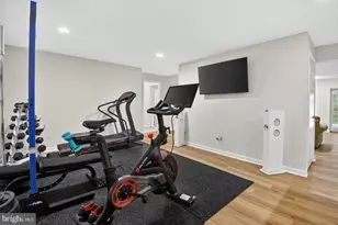 8601 Split Oak Cir, Bethesda, MD 20817 - Photo 38