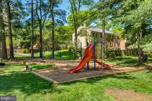36 Castle Ct, Gaithersburg, MD 20878 - Photo 34