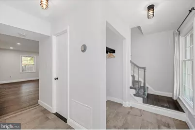36 Castle Court, Gaithersburg, MD 20878 - Photo 2