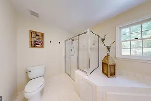 11901 Rustic Farm Ct, Germantown, MD 20874 - Photo 56