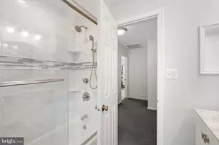 9437 Reach Rd, Potomac, MD 20854 - Photo 38