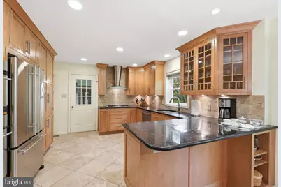 9437 Reach Road, Potomac, MD 20854 - Photo 10