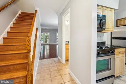 3810 Chesterwood Drive #3810, Silver Spring, MD 20906 - Photo 2