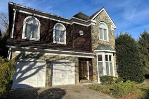 5509 Thornbush Ct, Bethesda, MD 20814 - Photo 2