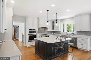15715 Avery Rd, Rockville, MD 20855 - Photo 4