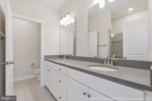 8163 Tompkins St, Derwood, MD 20855 - Photo 8