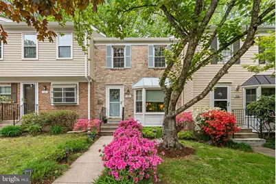 104 Kestrel Court, Gaithersburg, MD 20879 - Photo 2