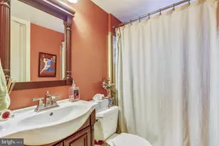 1416 Crestridge Dr, Silver Spring, MD 20910 - Photo 10
