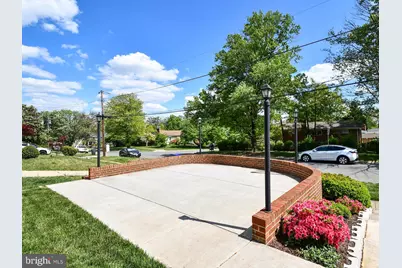 9823 Singleton Drive, Bethesda, MD 20817 - Photo 4
