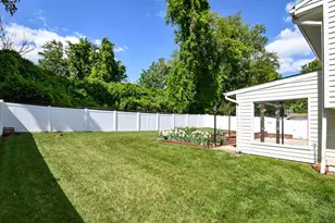 9823 Singleton Dr, Bethesda, MD 20817 - Photo 6