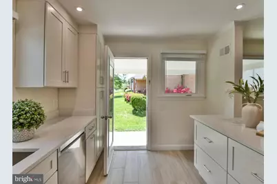 9823 Singleton Drive, Bethesda, MD 20817 - Photo 16
