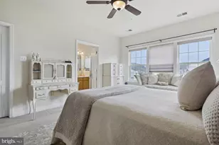310 Garden View Square, Rockville, MD 20850 - Photo 10