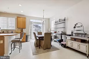 310 Garden View Square, Rockville, MD 20850 - Photo 6