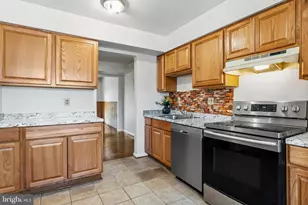 19740 Wootton Ave, Poolesville, MD 20837 - Photo 14