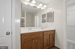 11910 Weybridge Lane, Germantown, MD 20876 - Photo 30