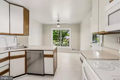 14403 Butternut Court, Rockville, MD 20853 - Photo 10