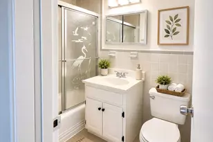 4800 Chevy Chase Dr, Chevy Chase, MD 20815 - Photo 22