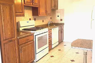 4800 Chevy Chase Dr, Chevy Chase, MD 20815 - Photo 8
