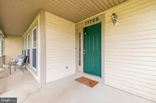 17709 Crystal Spring Terrace, Ashton, MD 20861 - Photo 4