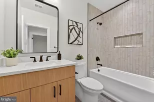 7601 Maryknoll Ave, Bethesda, MD 20817 - Photo 32