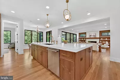 7601 Maryknoll Avenue, Bethesda, MD 20817 - Photo 2