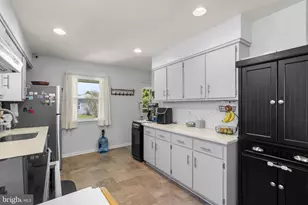 7301 Chrome Mine Rd, Gaithersburg, MD 20882 - Photo 14