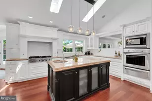 11229 Huntover Dr, Rockville, MD 20852 - Photo 16