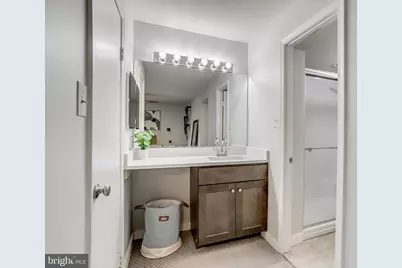 11305 Commonwealth Drive #201, Rockville, MD 20852 - Photo 12