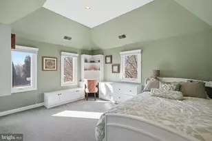 9860 Avenel Farm Dr, Potomac, MD 20854 - Photo 24