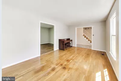 8 Barrington Fare, Rockville, MD 20850 - Photo 6