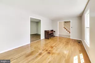 8 Barrington Fare, Rockville, MD 20850 - Photo 6