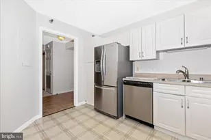 14809 Pennfield Cir, Silver Spring, MD 20906 - Photo 4