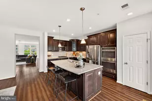 611 Diamondback Dr, Gaithersburg, MD 20878 - Photo 14