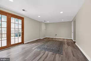 220 Pender, Rockville, MD 20850 - Photo 6