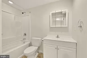 5300 Alta Vista Rd, Bethesda, MD 20814 - Photo 38